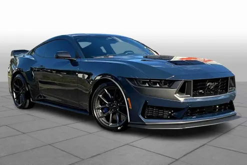 2024 Ford Mustang Dark Horse photo 2