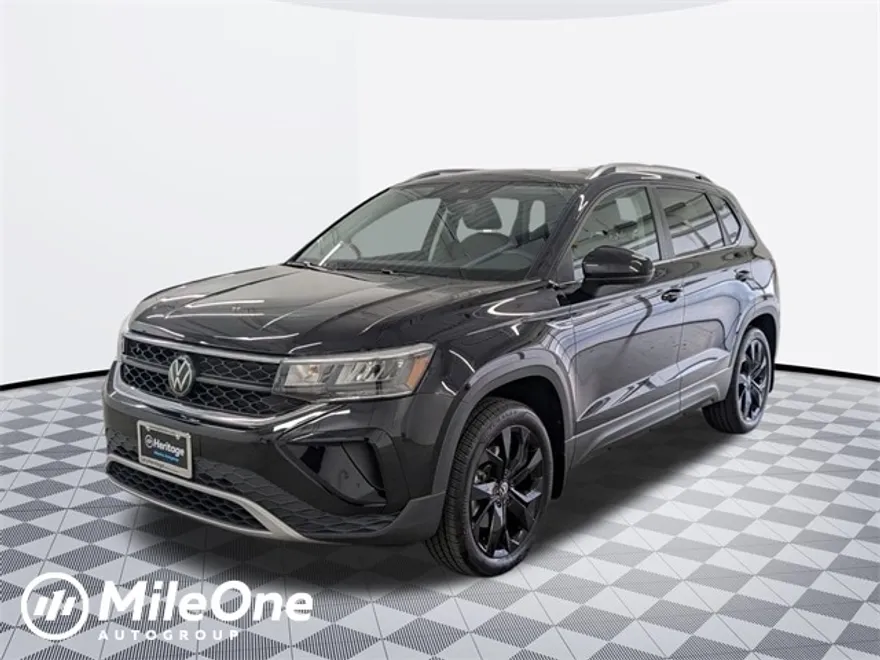 2023 Volkswagen Taos SE photo 1