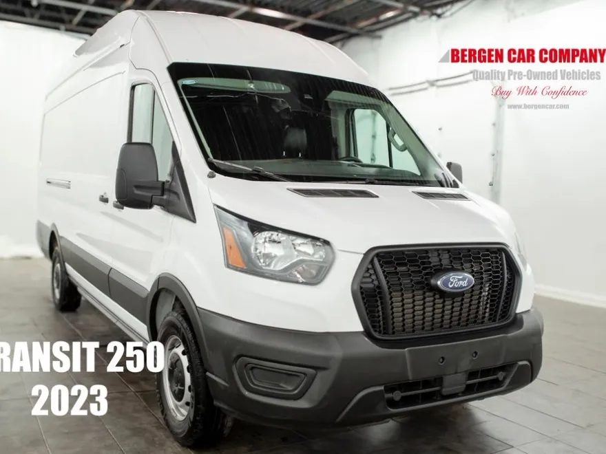 2023 Ford Transit photo 1