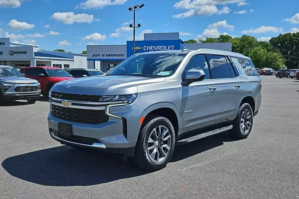 2024 Chevrolet Tahoe LS photo 1