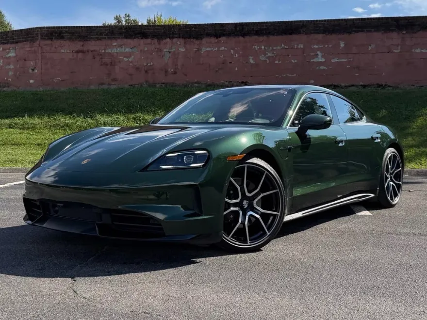 2025 Porsche Taycan Base photo 1