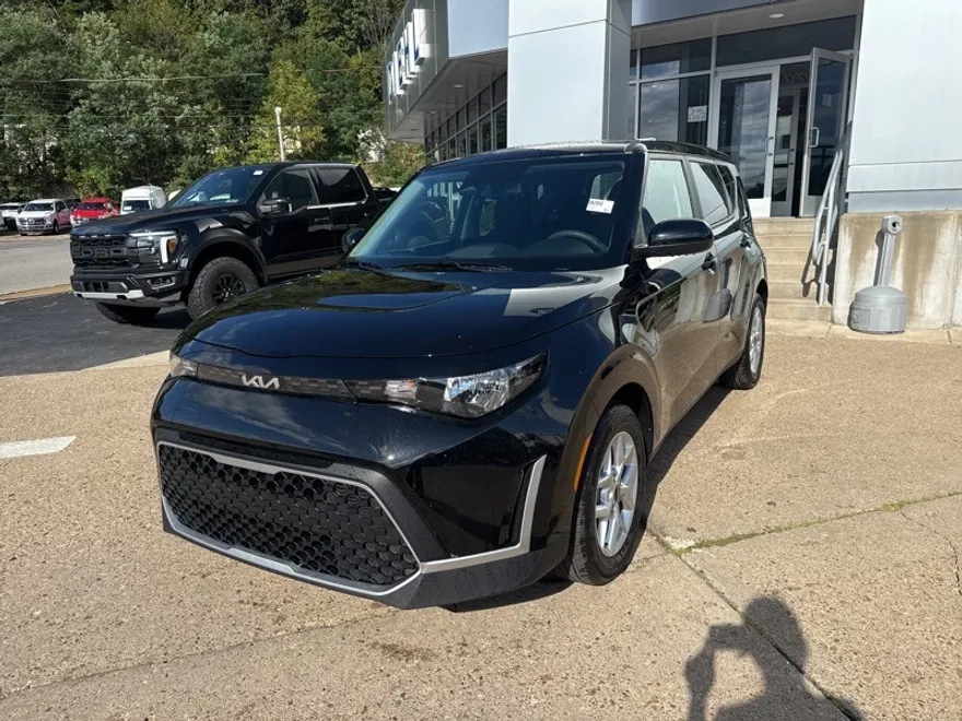 2025 Kia Soul S photo 1