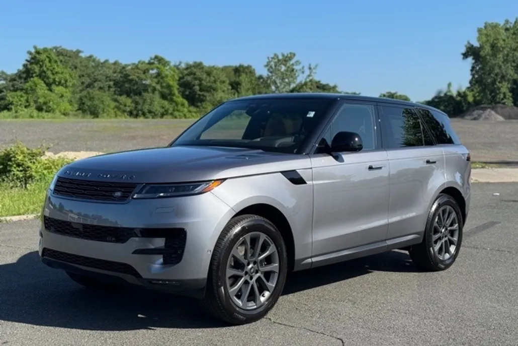 2025 Land Rover Range Rover Sport SE photo 1