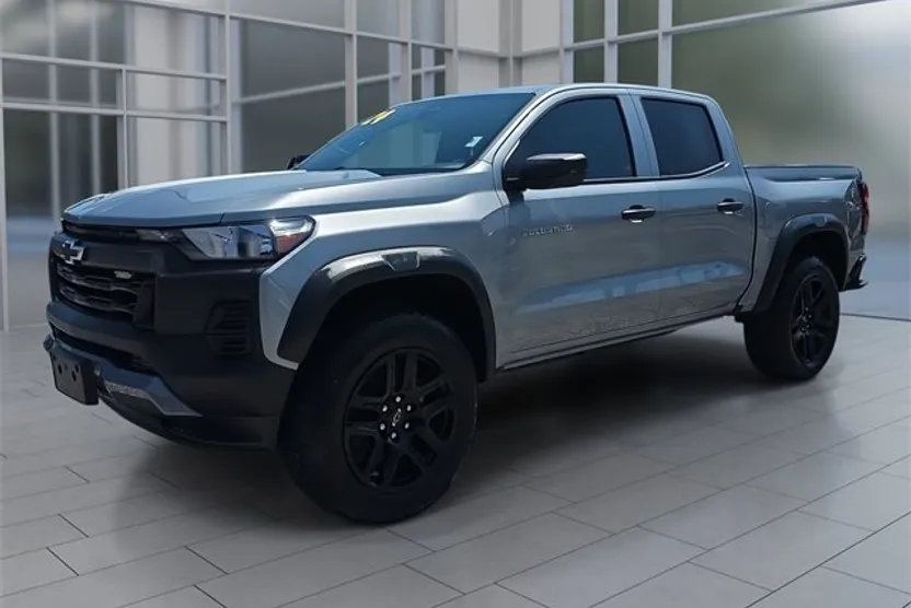 2024 Chevrolet Colorado Trail Boss photo 1