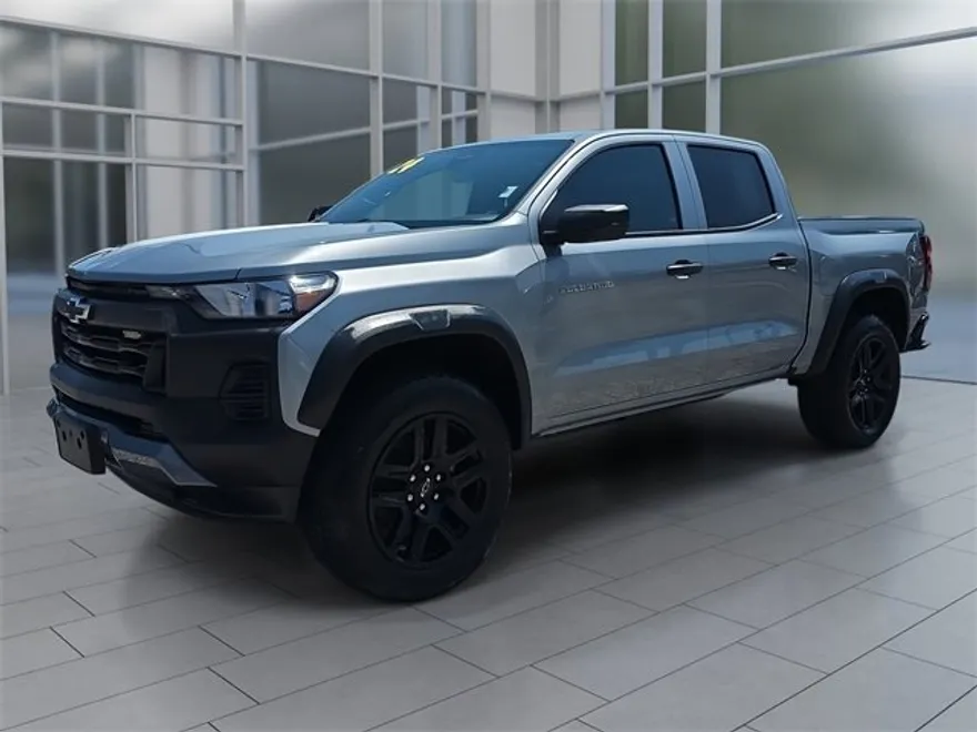 2024 Chevrolet Colorado Trail Boss photo 1