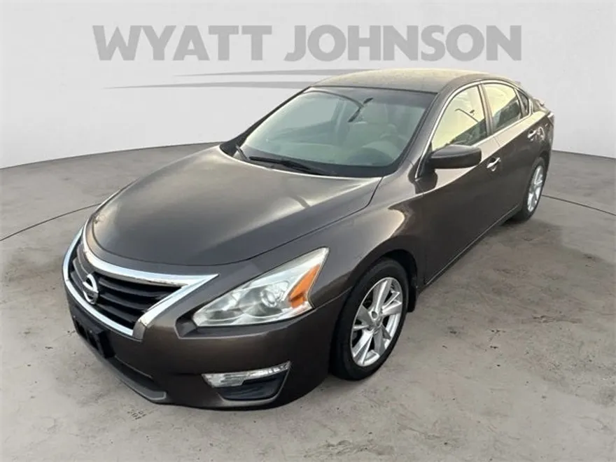2014 Nissan Altima 2.5 SV photo 1