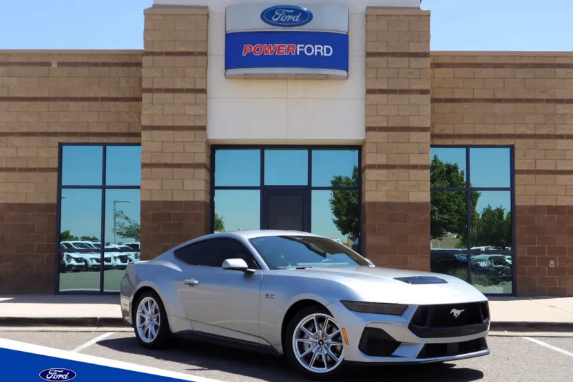 2025 Ford Mustang GT Premium photo 1