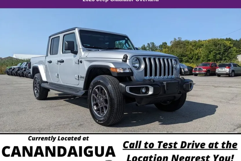 2023 Jeep Gladiator Overland photo 1