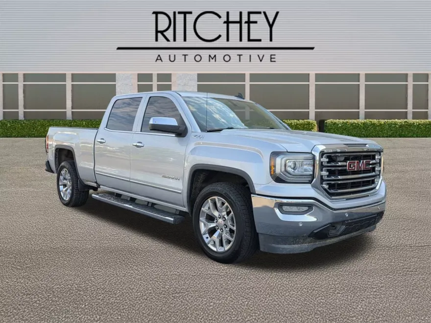 2017 Gmc Sierra 1500 SLT photo 1