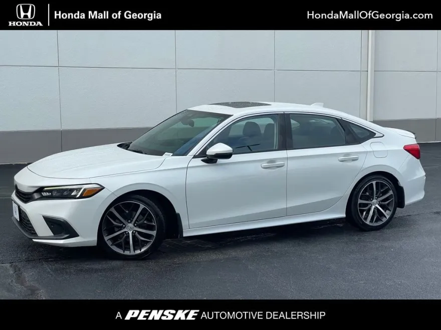 2022 Honda Civic Touring photo 1