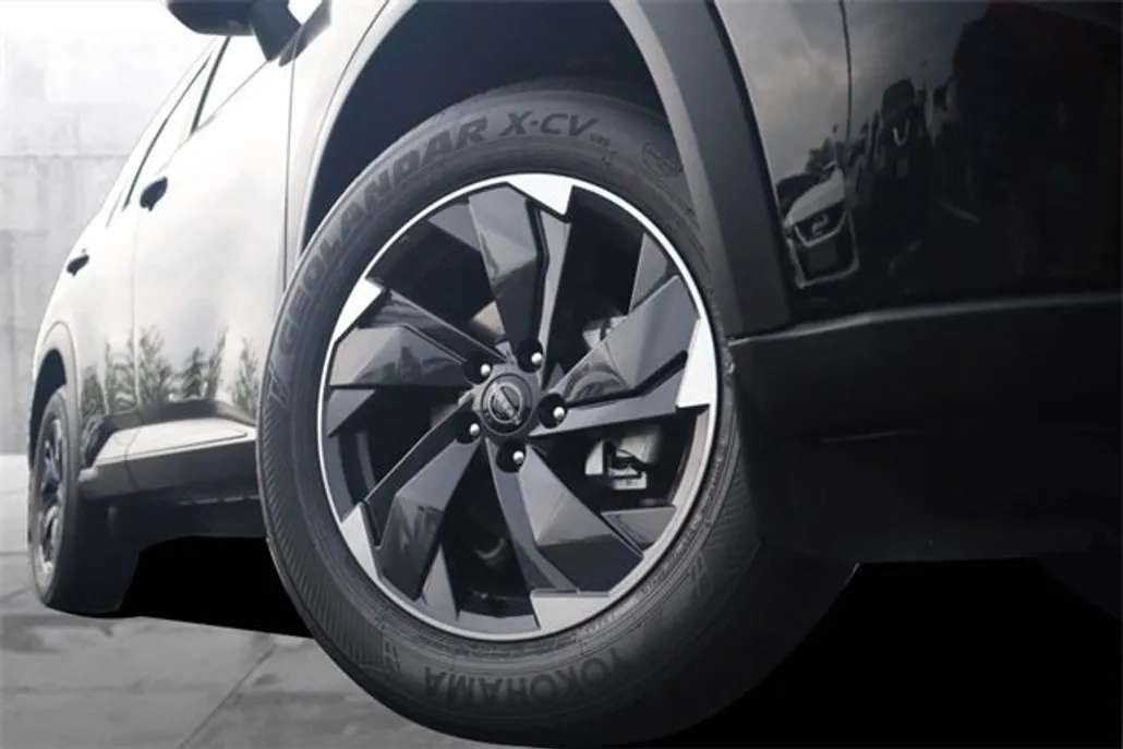 2026 Nissan Rogue SV photo 1
