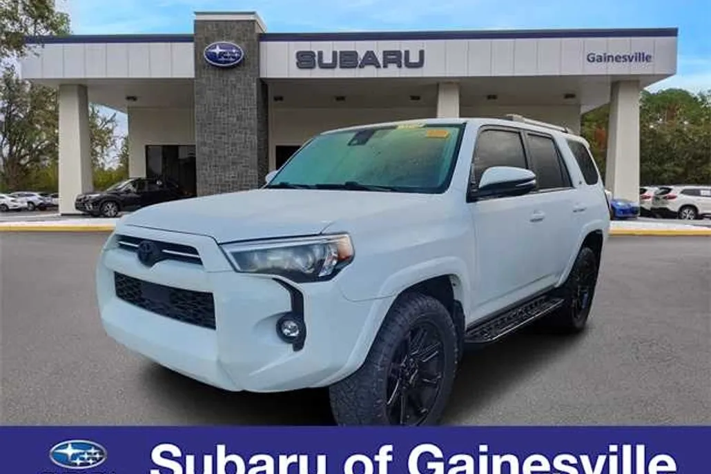 2023 Toyota 4Runner SR5 Premium photo 1