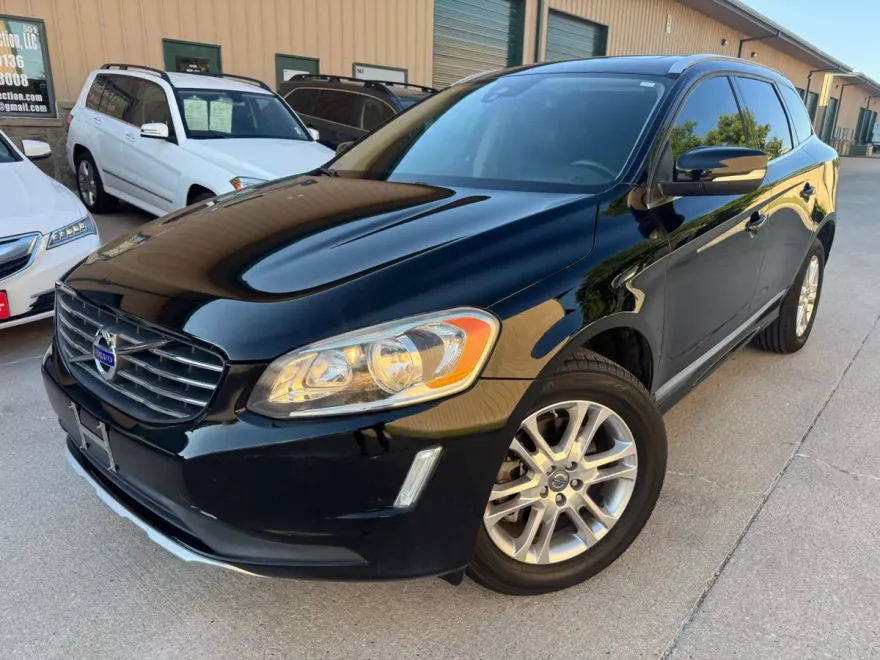 2015 Volvo XC60 T5 Premier Plus photo 1