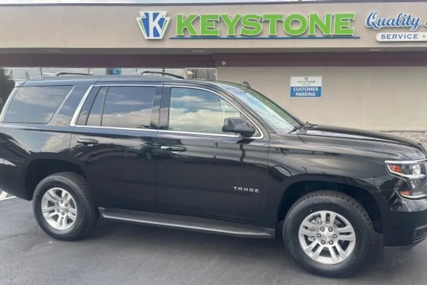 2019 Chevrolet Tahoe LT photo 1