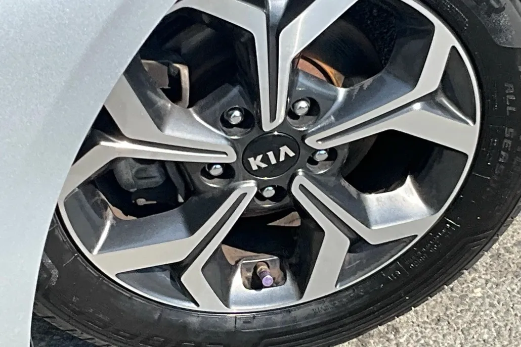 2021 Kia Forte LXS photo 1