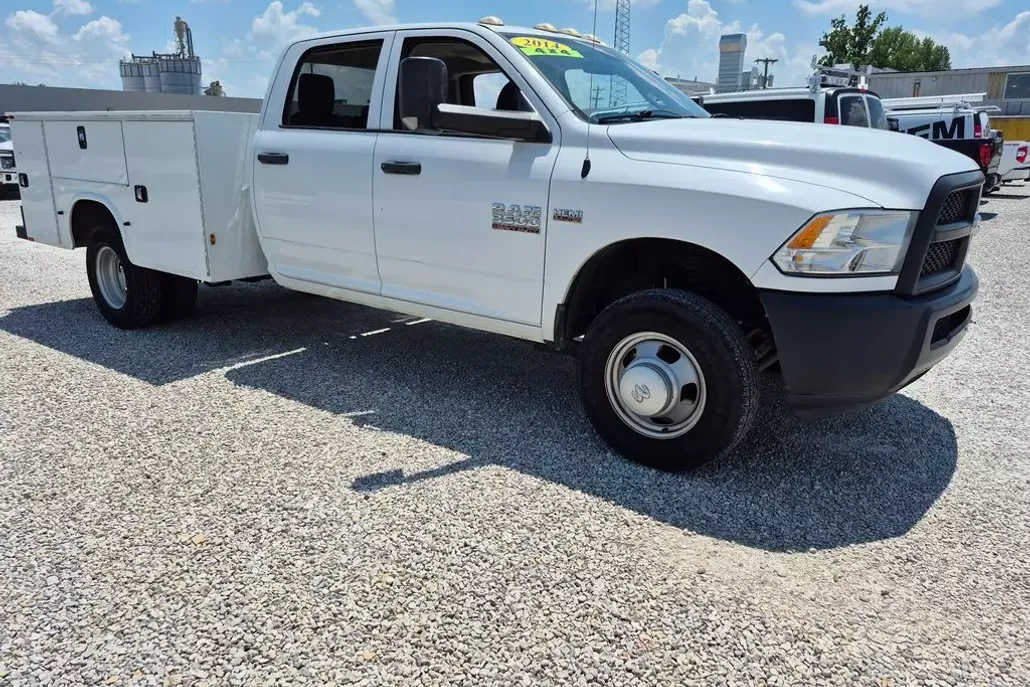 2014 Ram 3500 Tradesman SLT Laramie photo 1