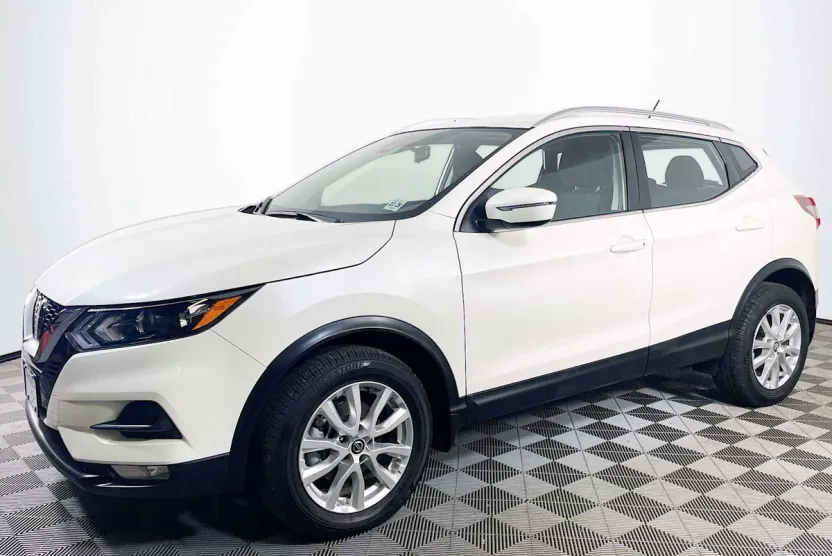 2021 Nissan Rogue Sport SV photo 1