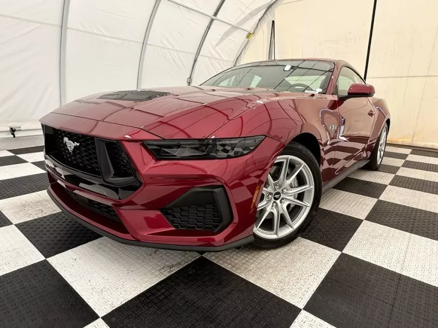 2025 Ford Mustang GT Premium photo 1