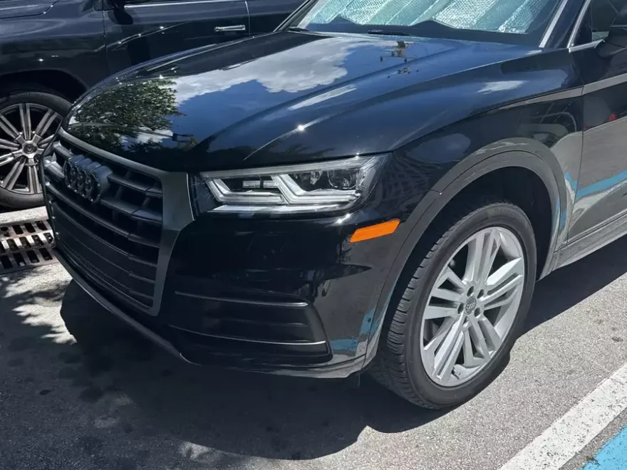 2020 Audi Q5 Premium Plus photo 1