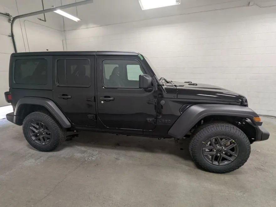 2025 Jeep Wrangler Sport S photo 1