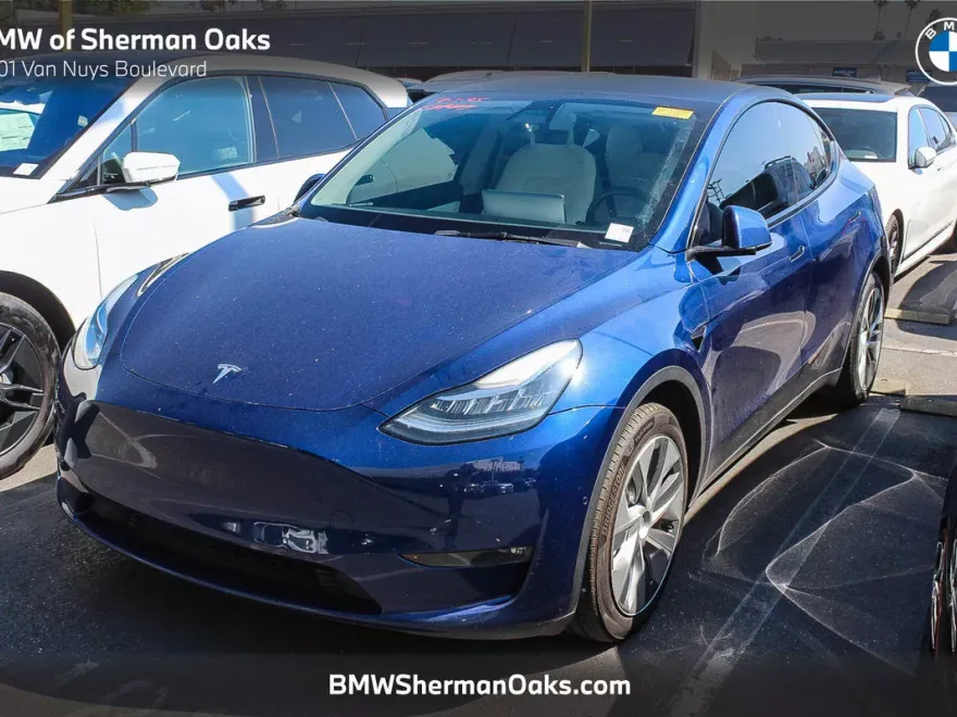 2022 Tesla Model Y Long Range photo 1