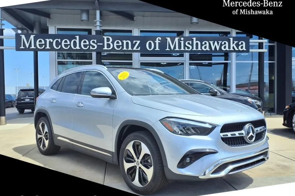 2025 Mercedes Benz GLA 250 4MATIC photo 1