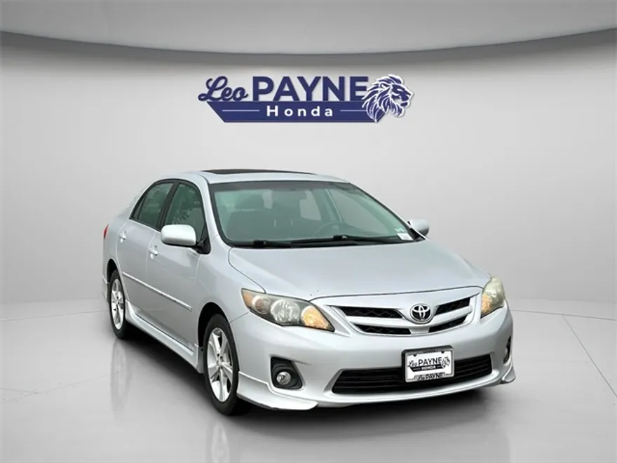 2011 Toyota Corolla S photo 1