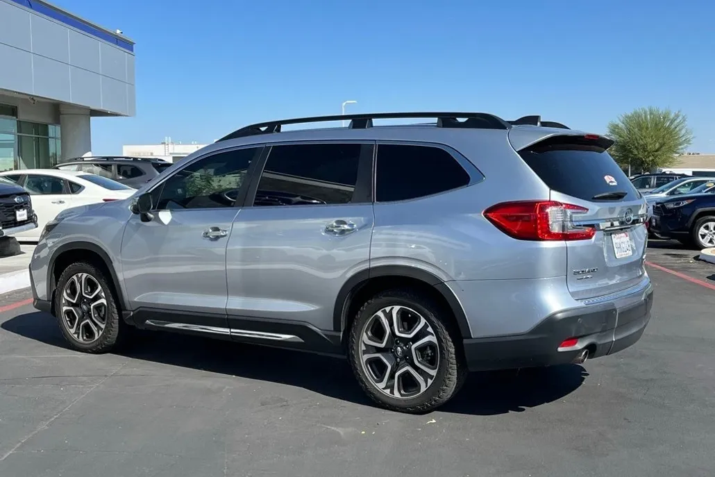 2023 Subaru Ascent Touring photo 1