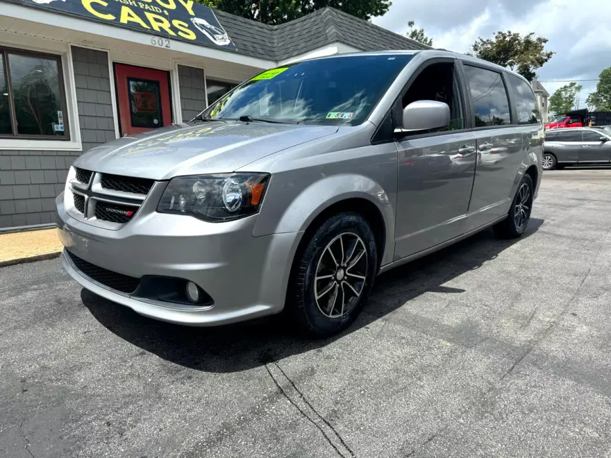 2018 Dodge Grand Caravan GT photo 1