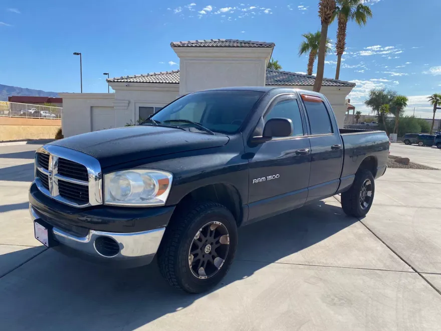2007 Dodge Ram SLT photo 1