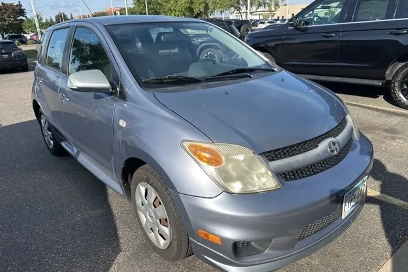 2006 Scion xA Base photo 1