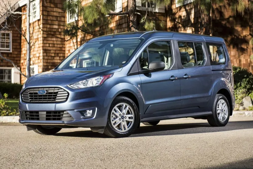 2019 Ford Transit Connect Titanium photo 1