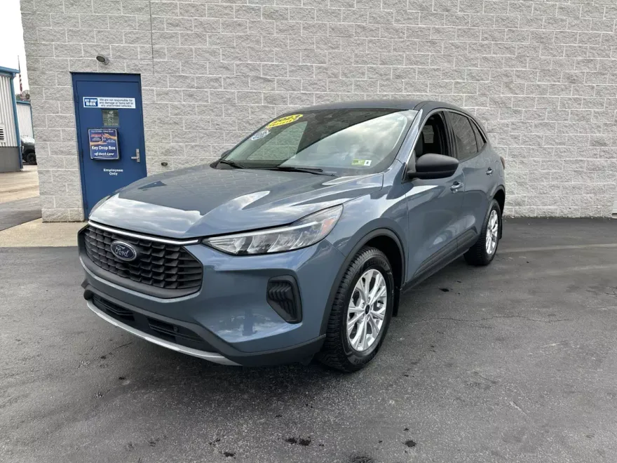 2023 Ford Escape Active photo 1