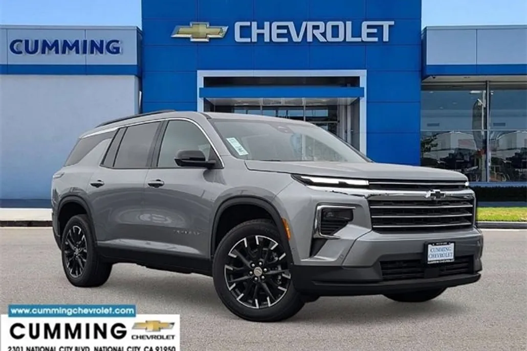 2025 Chevrolet Traverse photo 1