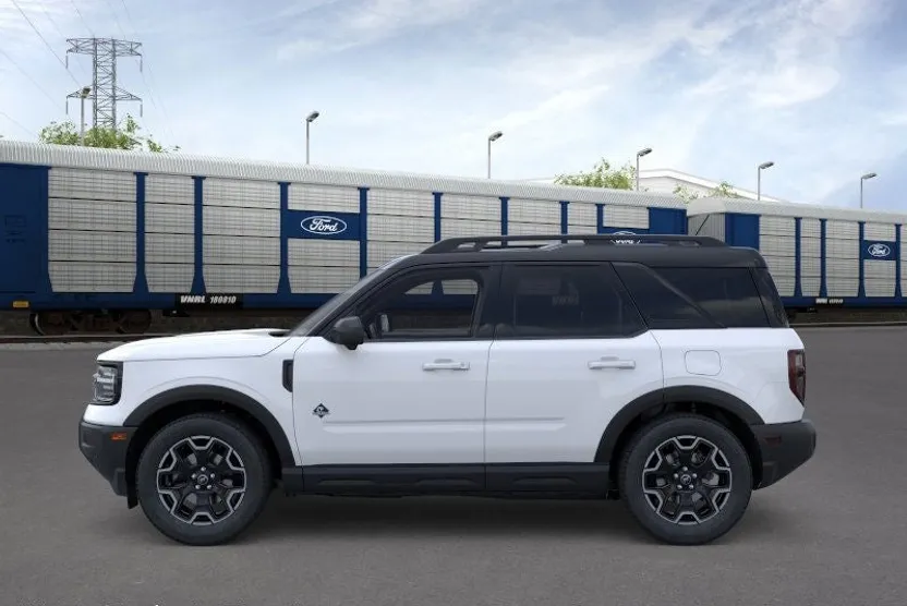 2025 Ford Bronco Sport Outer Banks photo 1