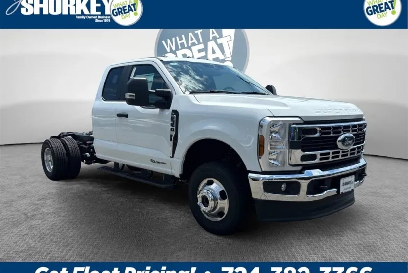 2025 Ford F-350 photo 1