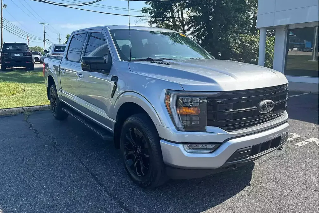 2022 Ford F-150 XLT photo 1