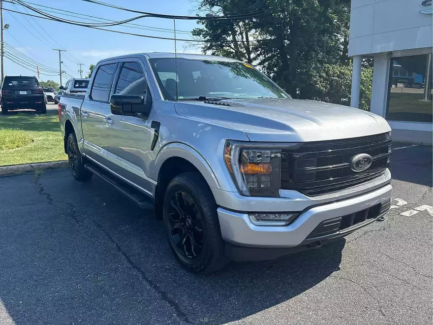 2022 Ford F-150 XLT photo 1