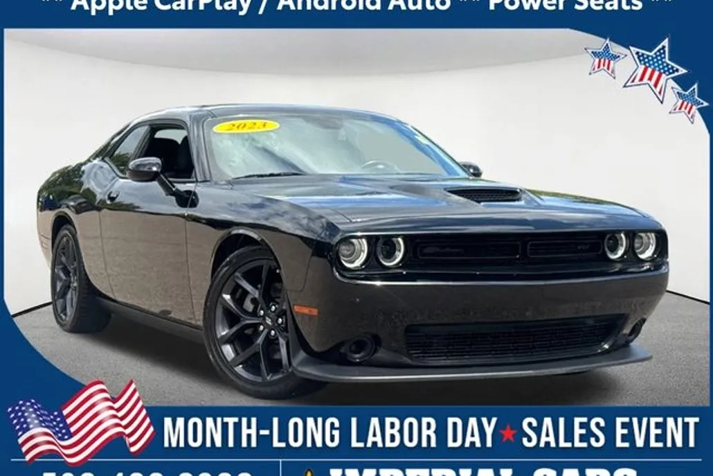2023 Dodge Challenger GT photo 1