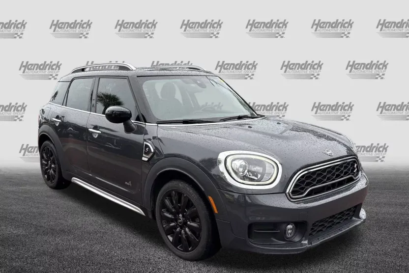 2020 Mini Countryman S ALL4 photo 1