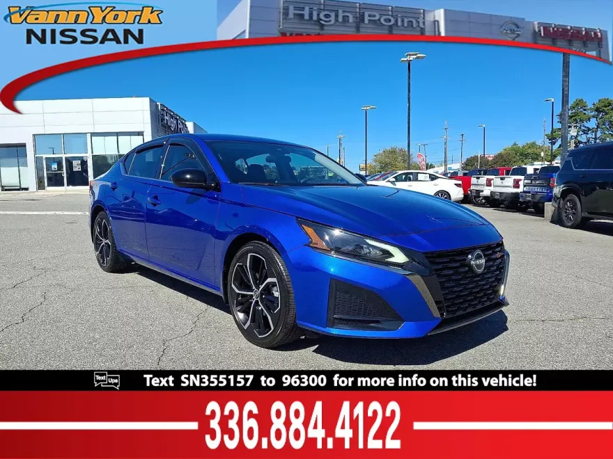 2025 Nissan Altima 2.5 SR photo 1