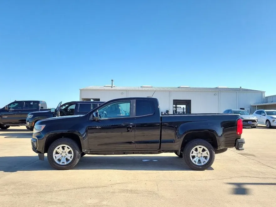 2022 Chevrolet Colorado LT photo 1