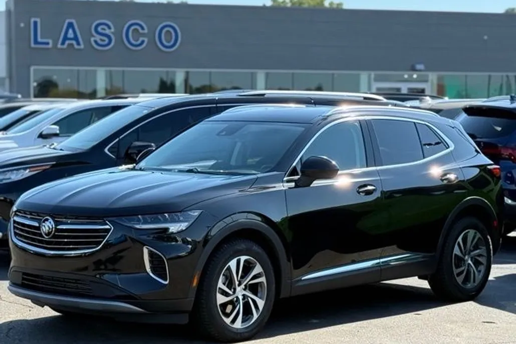 2021 Buick Envision Essence photo 1