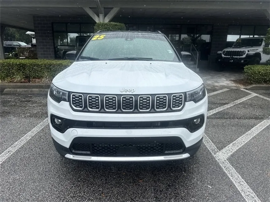 2025 Jeep Compass Limited photo 1