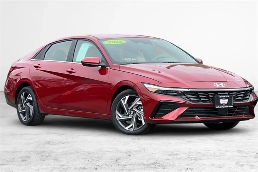 2025 Hyundai Elantra SEL Convenience photo 1