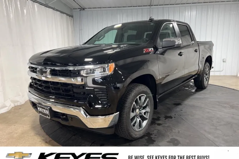 2026 Chevrolet Silverado 1500 LT photo 1