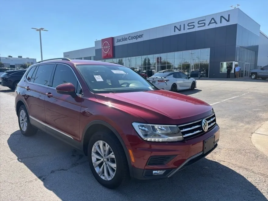 2018 Volkswagen Tiguan SE photo 1