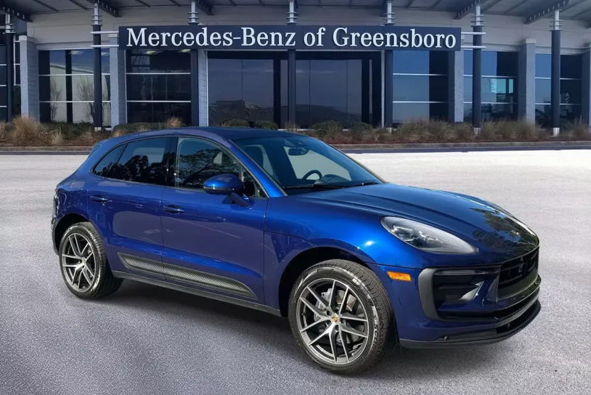 2024 Porsche Macan T photo 1