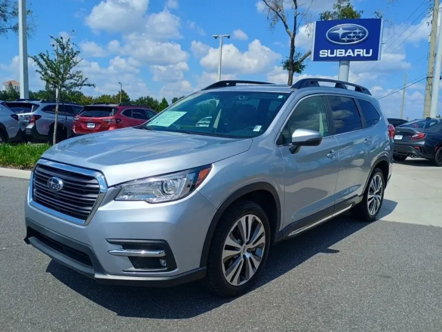 2022 Subaru Ascent Limited photo 1