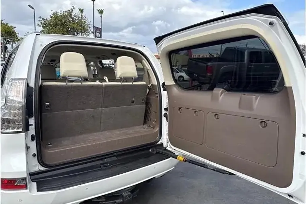 2017 Lexus GX Base photo 1